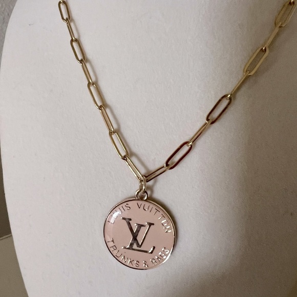 “Trunks and Bags” Charm